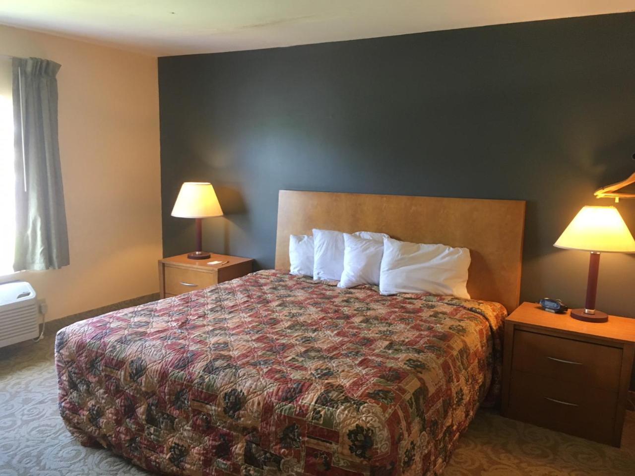 Deluxe Inn Галлоуэй Экстерьер фото